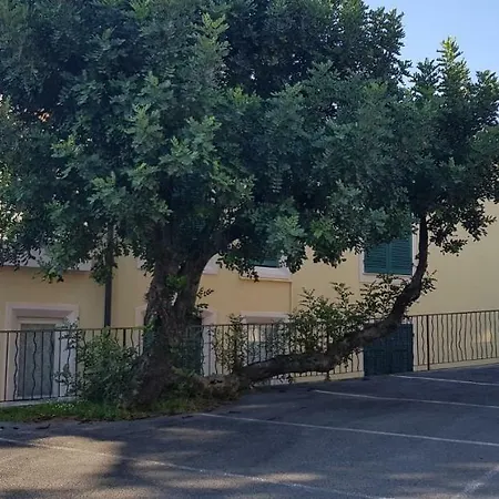 Mistral Lägenhet Alassio